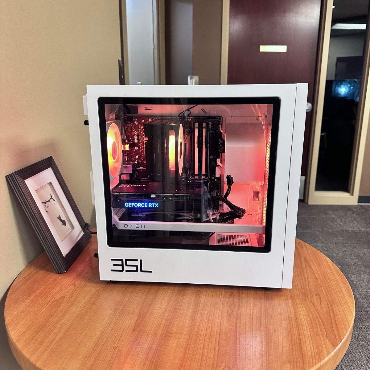 HP OMEN 35L Gaming Desktop, Ryzen 7 8700G, 16GB DDR5, 1TB, RTX 4060 Ti 8GB - hình ảnh