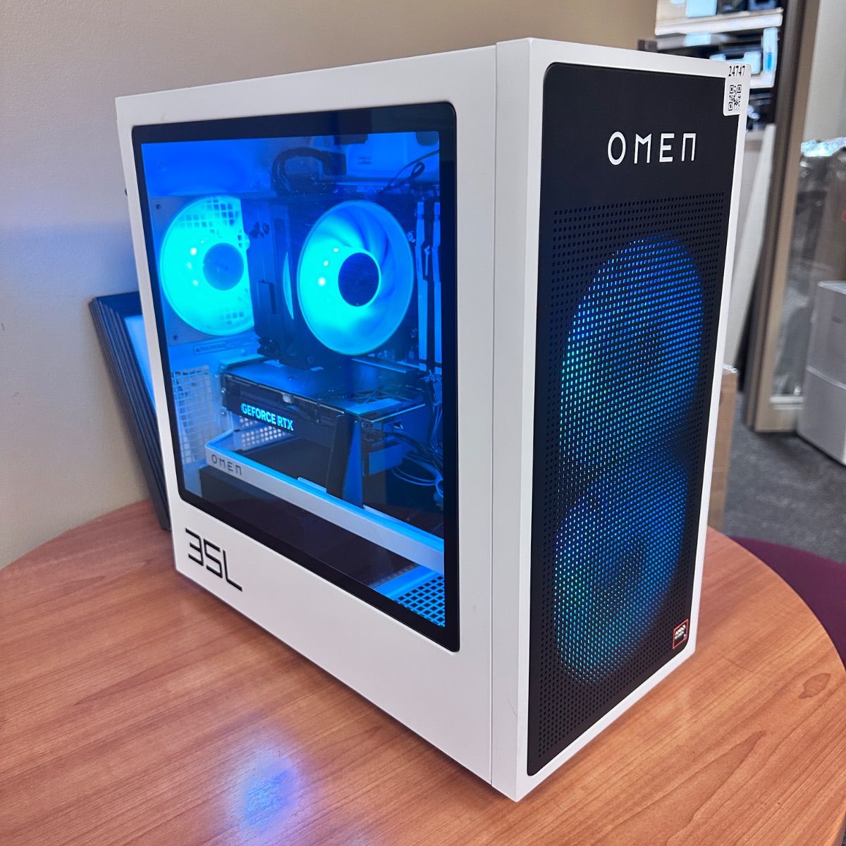 HP OMEN 35L Gaming Desktop, Ryzen 7 8700G, 16GB DDR5, 1TB, RTX 4060 Ti 8GB - hình ảnh