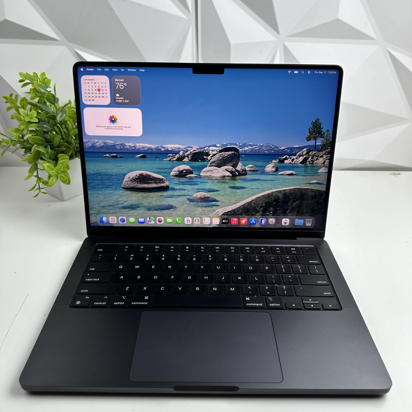MacBook Pro (14-inch, Nov 2024, Apple M4) 10-Core GPU, 16GB