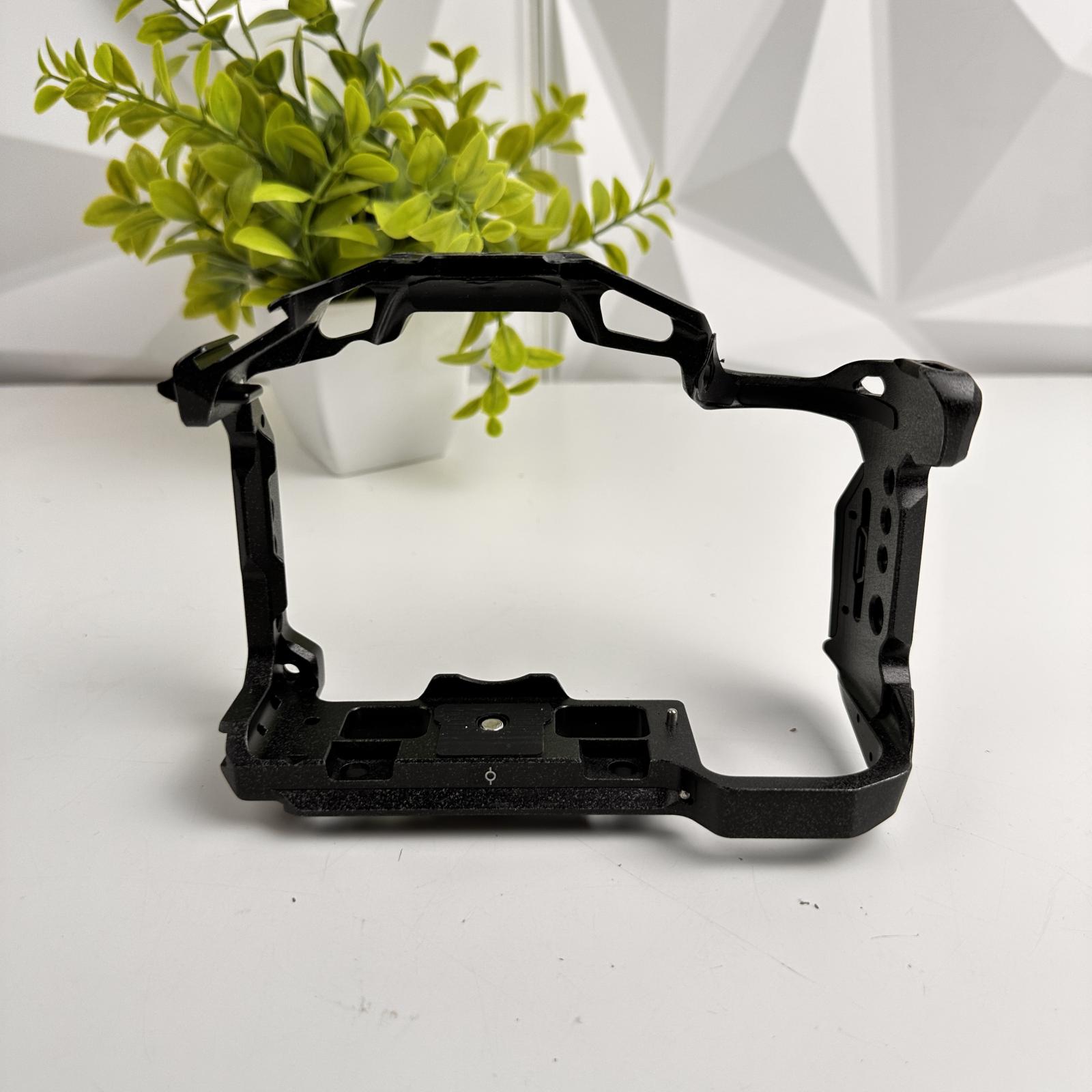 SmallRig 3891 Black Mamba Handheld Cage Kit for Canon EOS R5 C Camera - hình ảnh