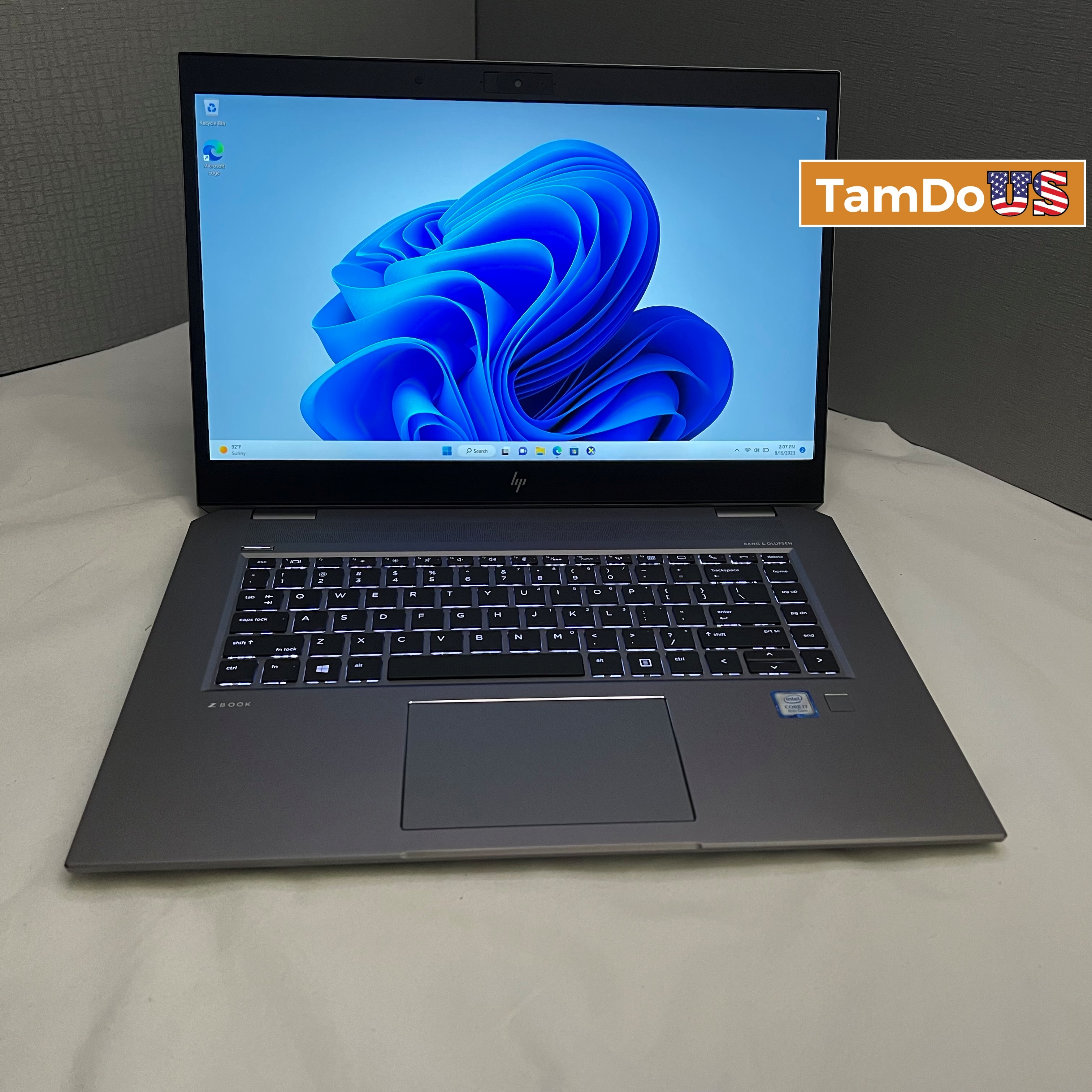 HP ZBook Studio G5 Laptop,15.6-inch FHD, i7-8750H, 32GB, Quadro P1000, 1TB SSD