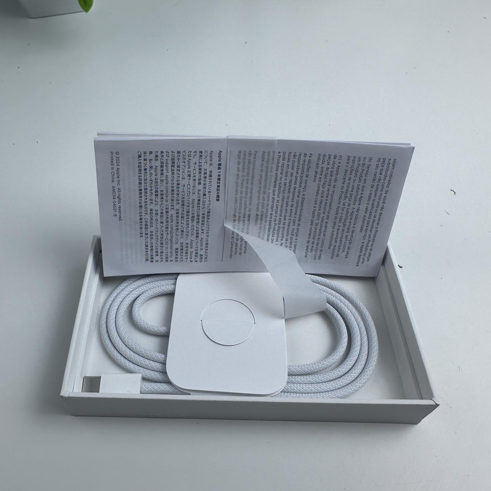 Apple Magic Mouse (2024) USB-C Model A3204, White, MXK53AM/A - hình ảnh