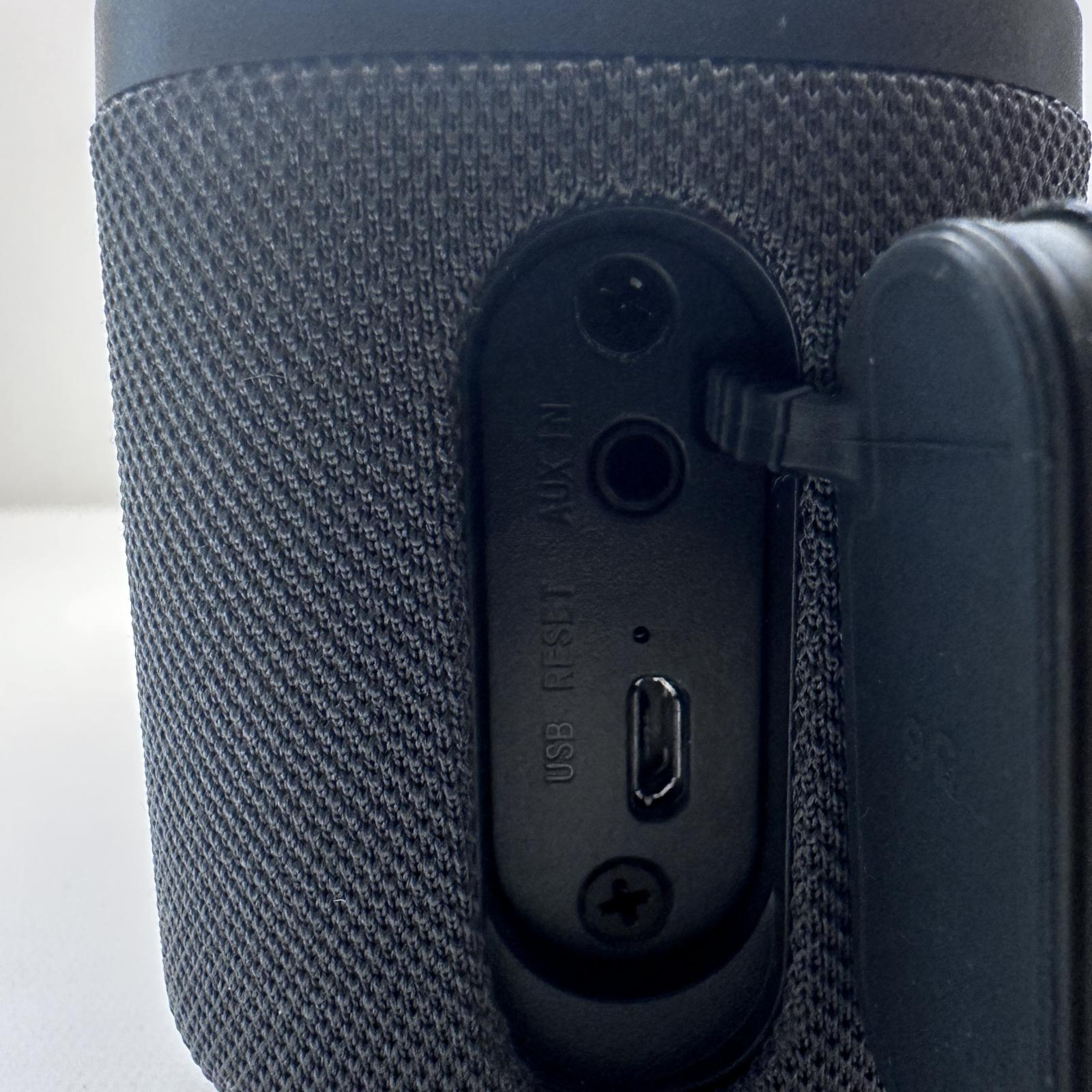 onn. Groove Indoor Wireless Bluetooth Speaker - 10 Hours Playtime, IPX7 - hình ảnh